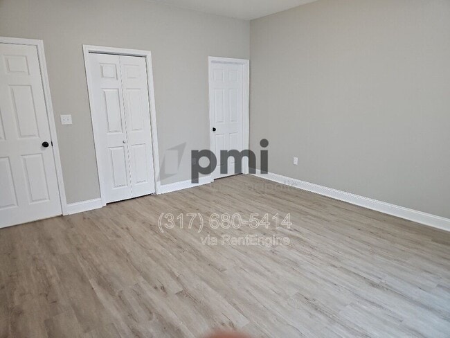 Building Photo - 640 N Parker Ave