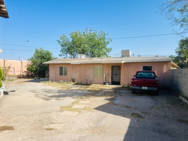 Building Photo - 129 Tassie Way