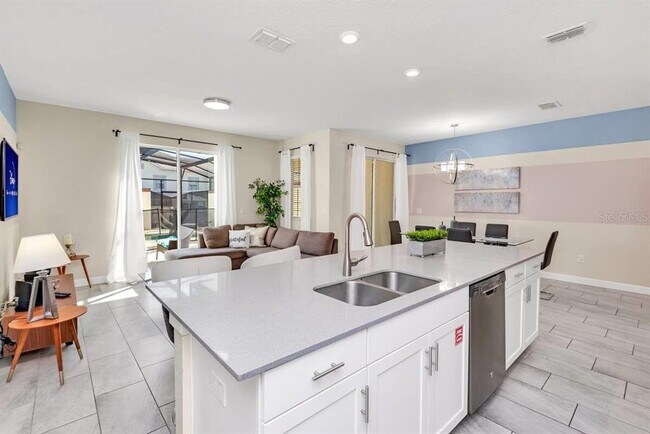 Building Photo - 1565 Plunker Dr