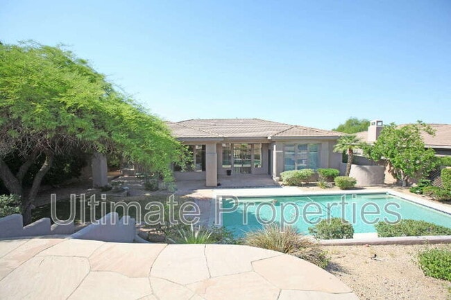 Building Photo - 11050 E Verbena Ln