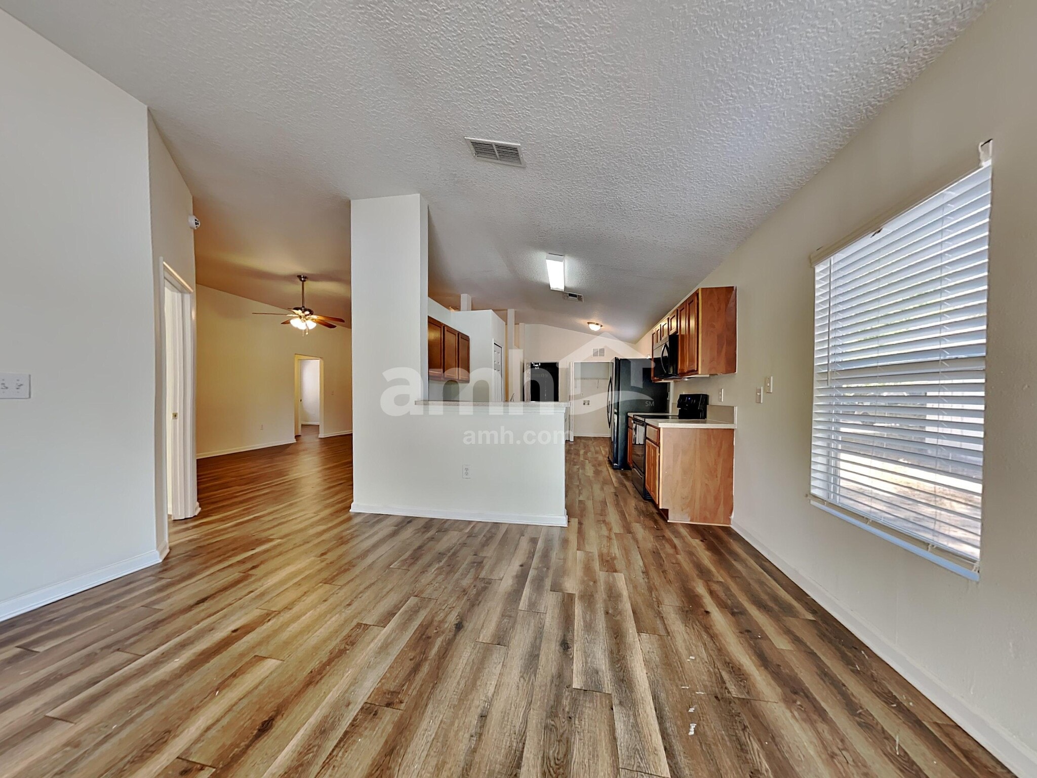 Building Photo - 201 Marisco Way