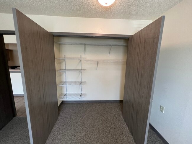 Building Photo - 117 Maine St