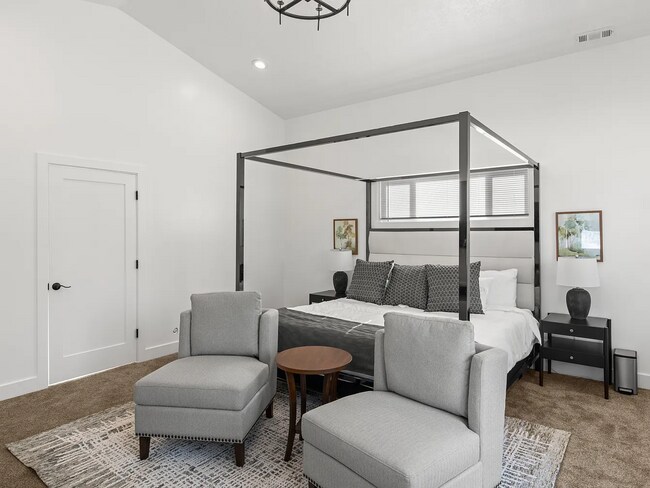 Building Photo - Fully Renovated 5BR Home with RV Parking & Designer Finishes