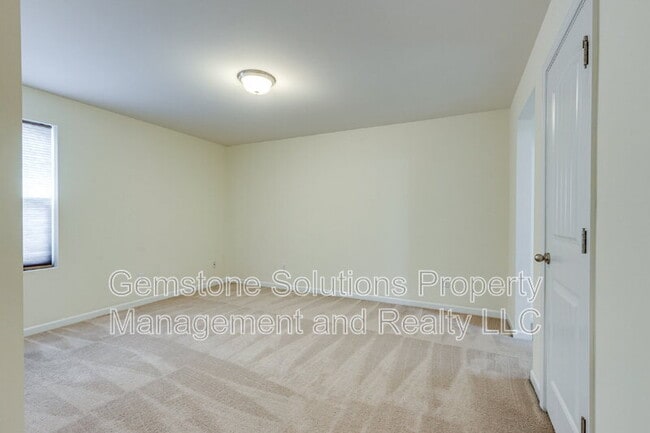 Building Photo - 203 S Dunnwood Ln