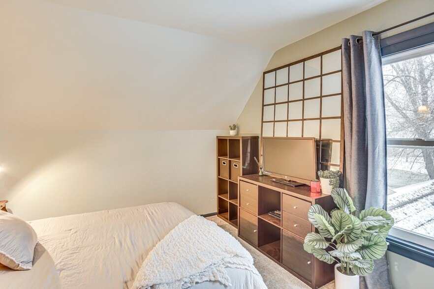 Bedroom 1 - 4848 N 6th St