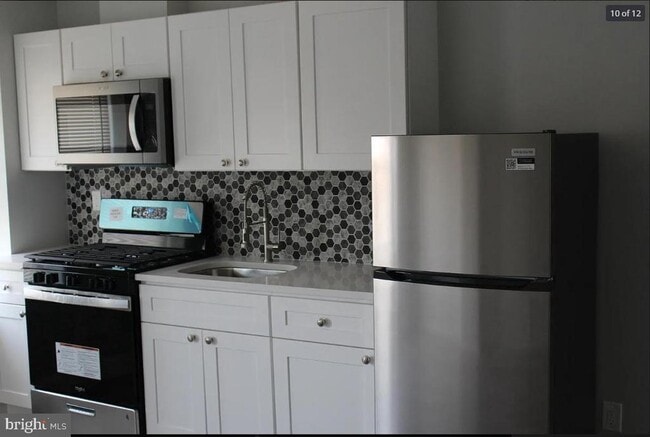 Building Photo - 1626 S 6th St