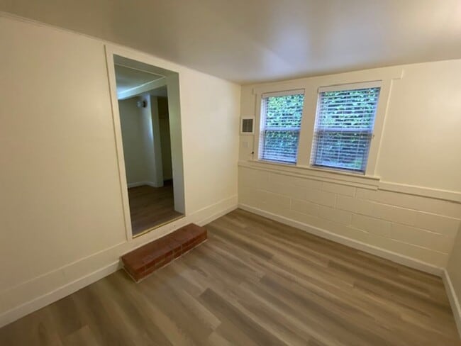 Building Photo - 245-249 Walnut Street