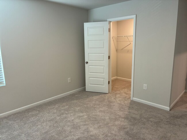 Building Photo - 5 Bedroom 2.5 Bathroom Home in Sunfish Cove in Sunset Beach, NC