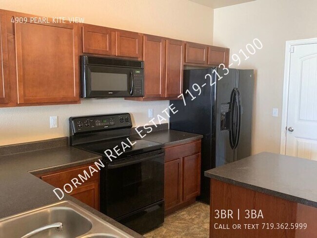 Building Photo - Canyon Springs Townhome