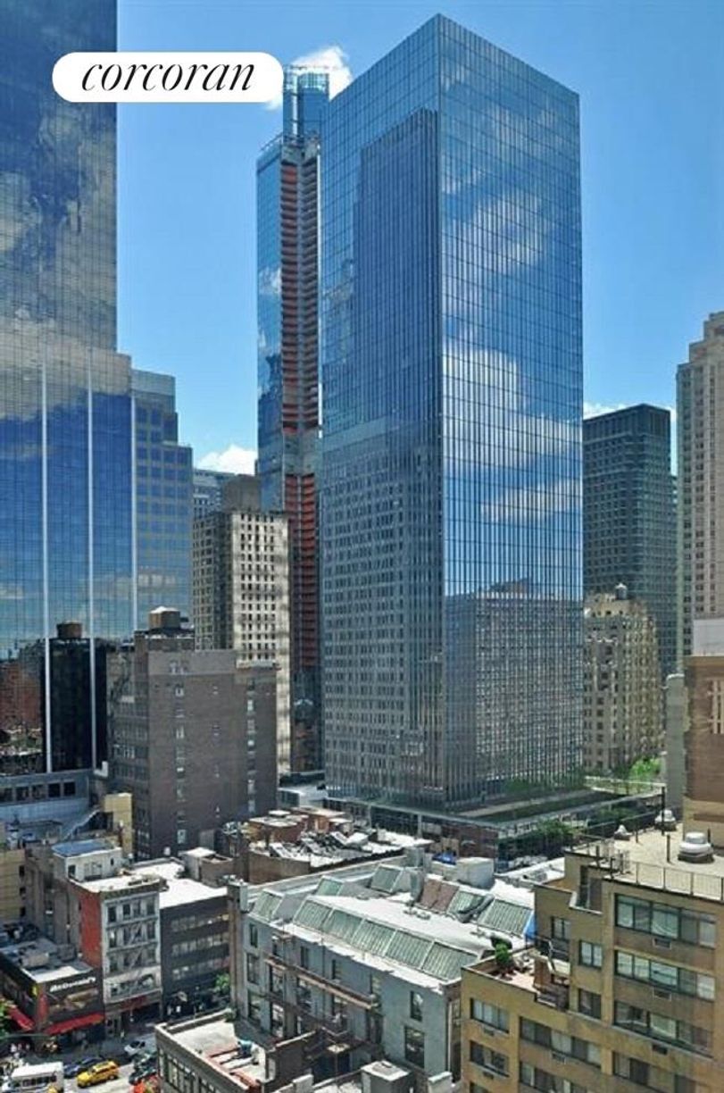 Building Photo - 322 W 57th St