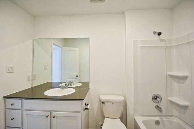 Building Photo - 766 Tulsa Trl