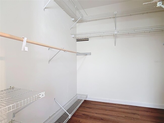 Building Photo - 289 Gull Dr S