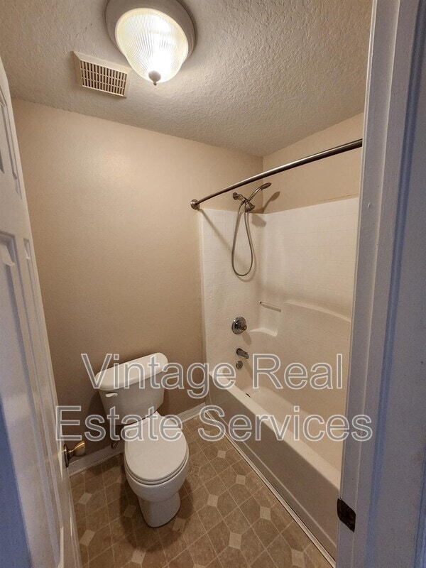 Building Photo - 12008 Peach Grv Ct