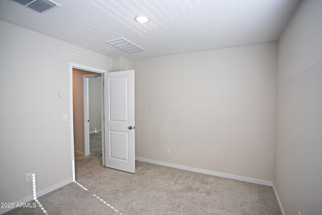 Building Photo - 7865 N 79th Ave