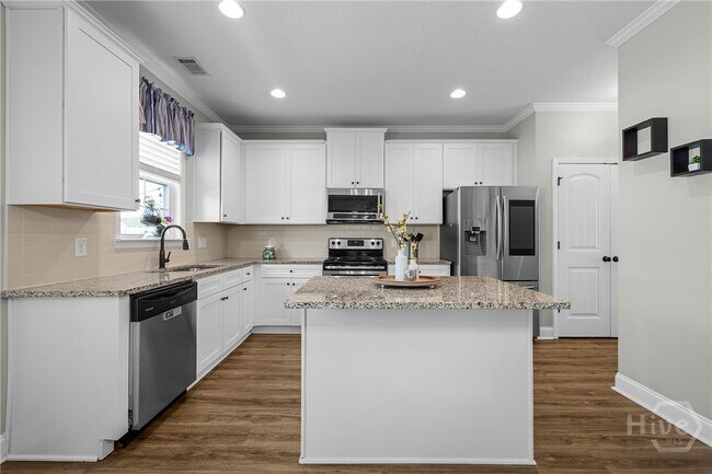 Building Photo - 101 Del Mar Ct