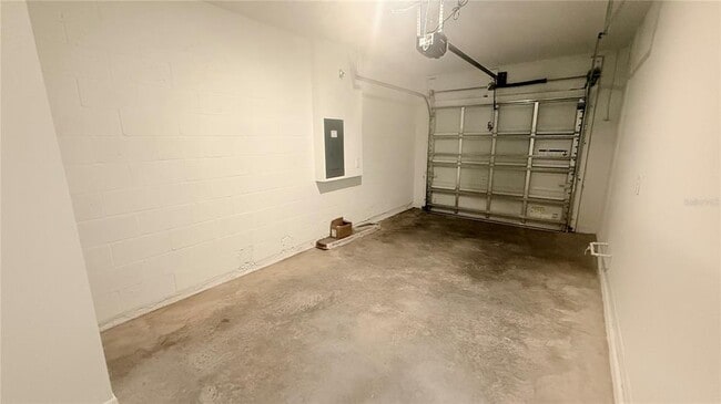 Building Photo - 17209 English Chestnut Wy
