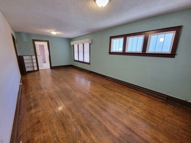 Building Photo - 607 Howard, South Bend, IN 46617