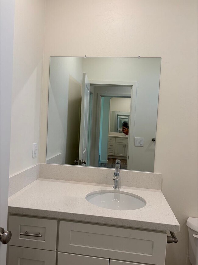 Building Photo - 6007 Cougar Trl