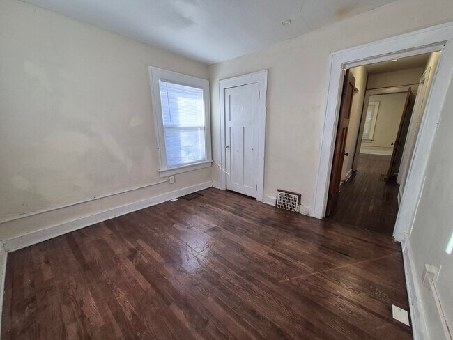 Building Photo - Affordable 2 bedroom rental home!