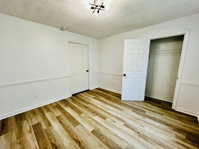 Building Photo - Remodeled 3 bedroom home in Portland