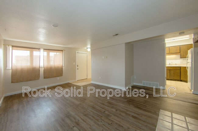 Building Photo - 3061 Reed Ave