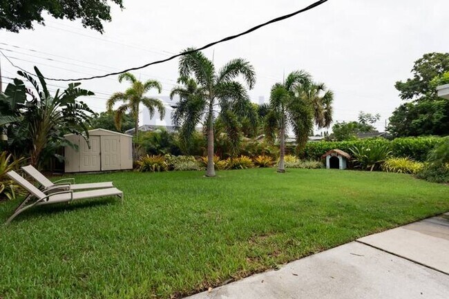 Building Photo - 210 57th St W