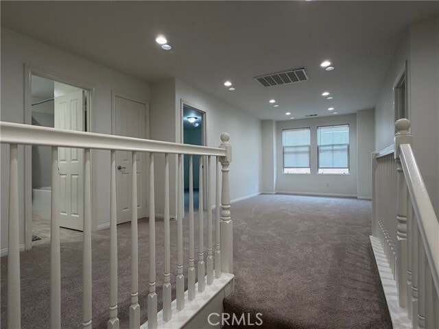 Building Photo - 33 Latitude