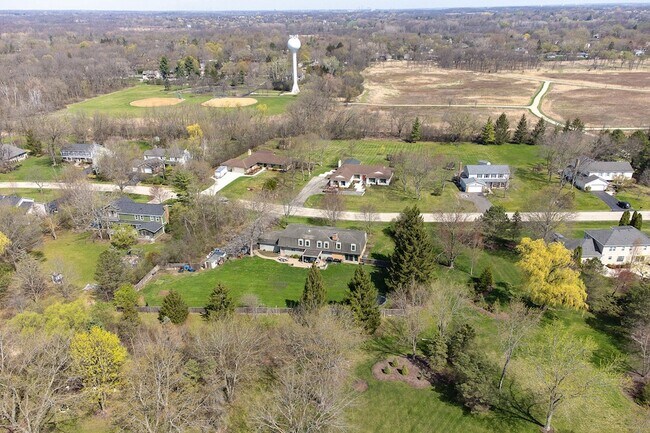 Building Photo - 877 Fair Way