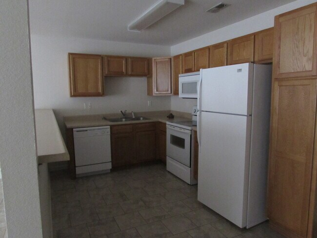 Building Photo - 6151-MF2-E1