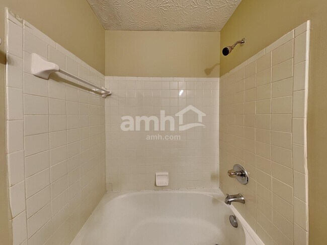 Building Photo - 2194 Dry Ridge Ct