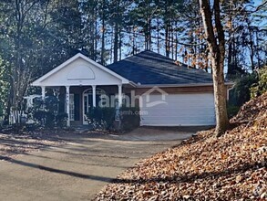 Building Photo - 5860 Elm Tree Dr