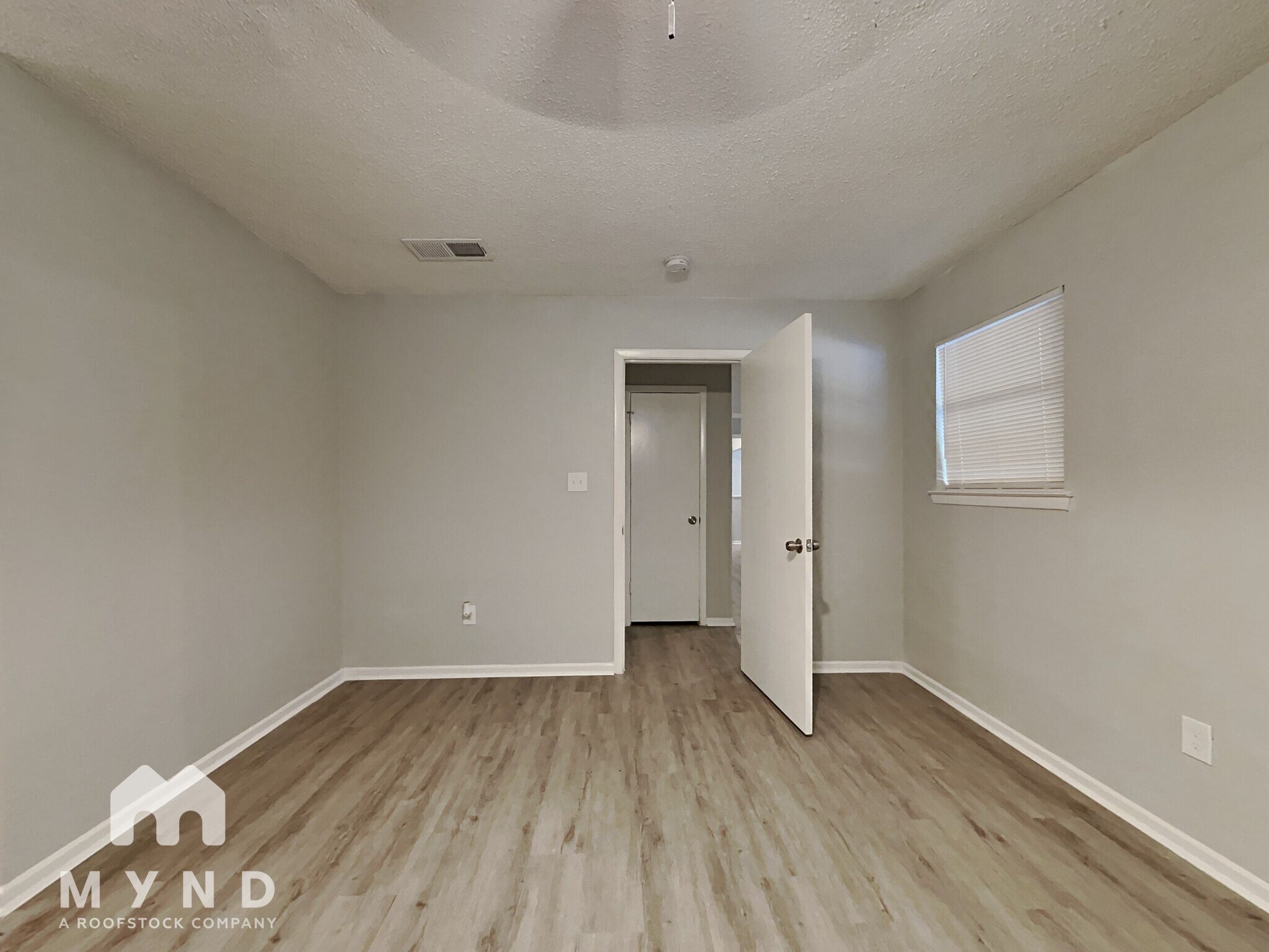 Building Photo - 1308 Lyric Dr
