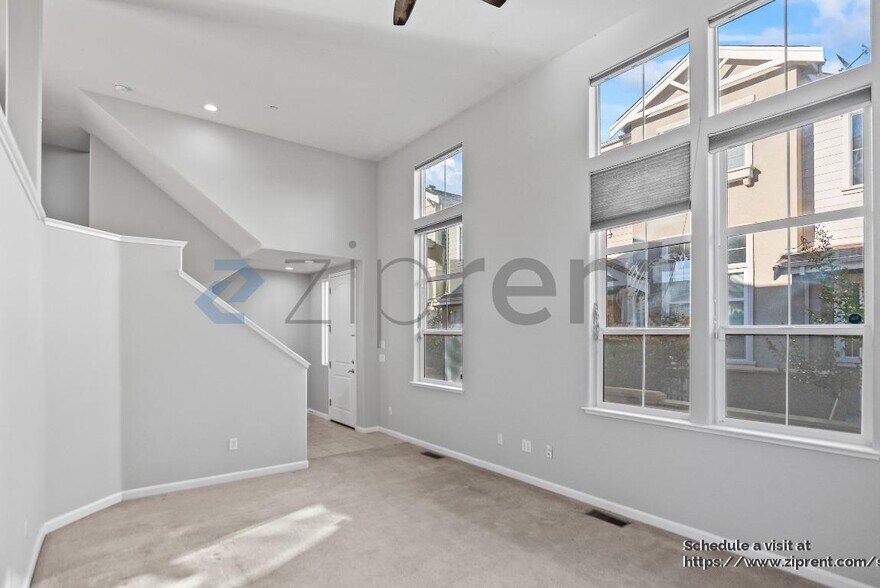 Building Photo - 18404 Emerald Ln