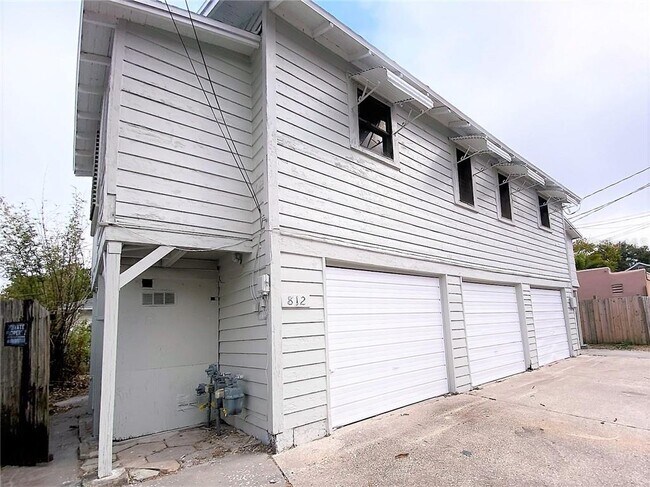 Building Photo - 812 14th St N