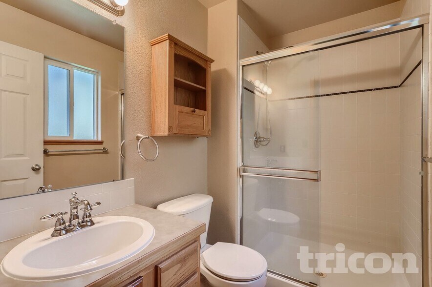 Building Photo - 644 Blue Azurite Ave