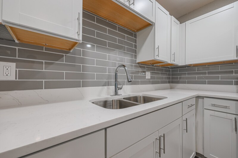 Building Photo - 1159 W Drummer Ave