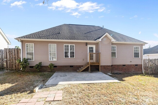 Building Photo - 285 Eagle Creek Road