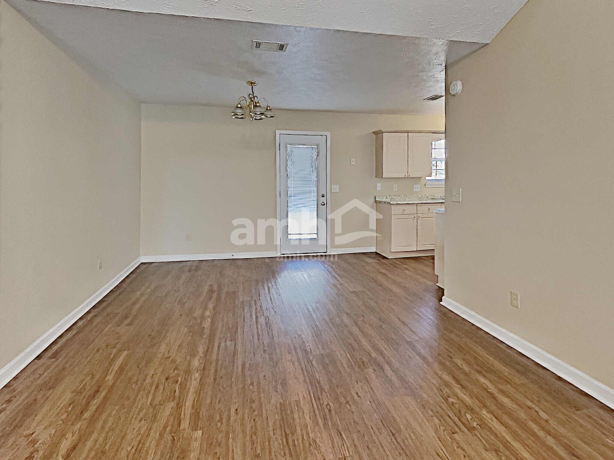 Building Photo - 1200 Larzelere Ln