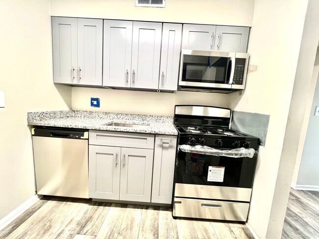 Building Photo - 6091 Majors Ln