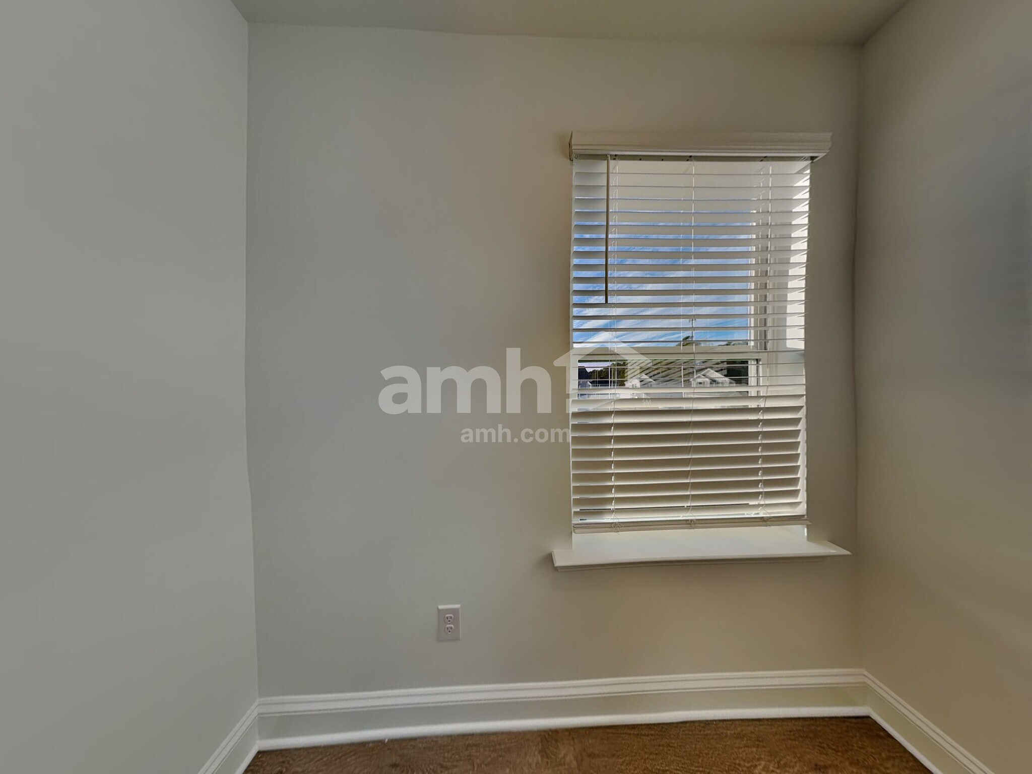 Building Photo - 1139 Livengood Wy