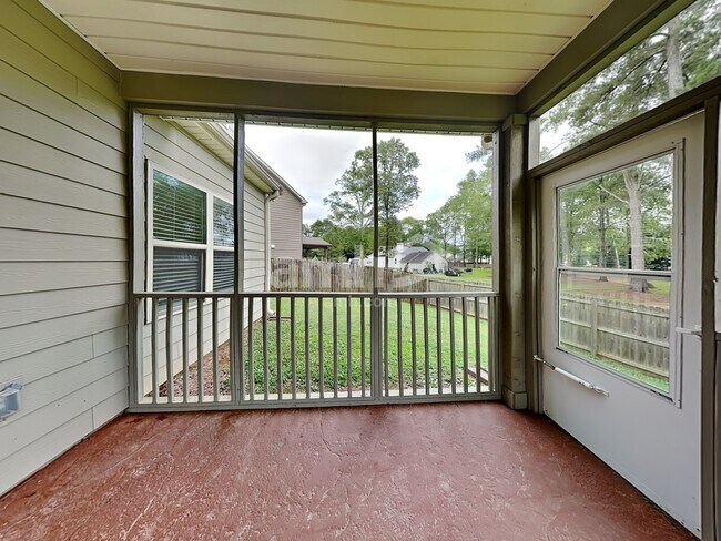 Building Photo - 30 Adams Manor Court