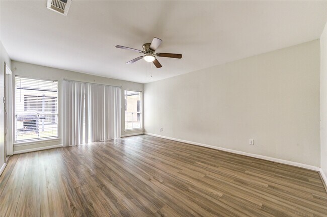 Building Photo - 8107 Durklyn Ln