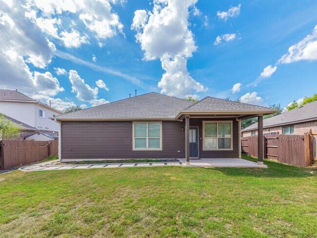 Building Photo - 18705 Falcon Pointe Blvd