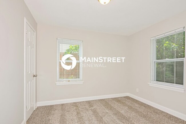 Building Photo - 3 Bedroom Pet-Friendly Home in St. Louis, ...