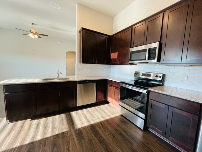 Building Photo - 3/2 in Knox Ridge