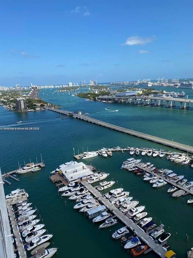 Building Photo - 1717 N Bayshore Dr