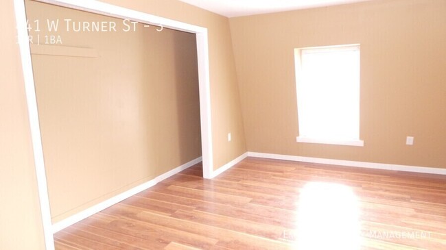 Building Photo - 1 Bedroom 1 Bath located in Allentown