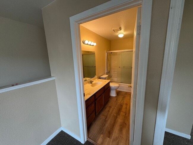 Building Photo - Welcome to your newly remodeled townhome!