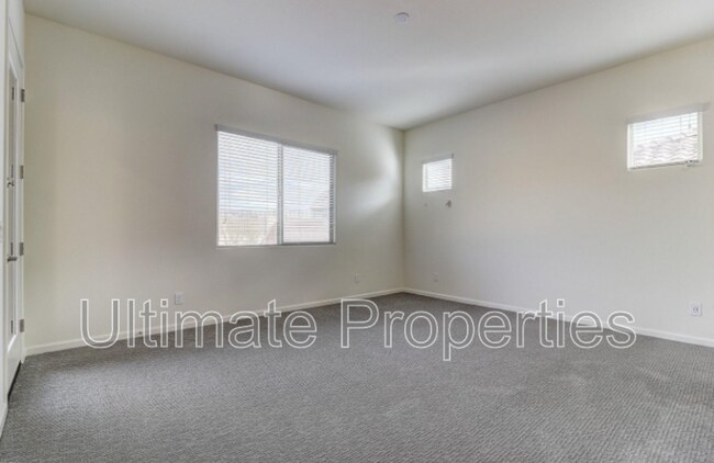 Building Photo - 18526 W Desert Trumpet Rd