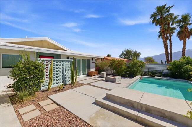 Building Photo - 3 bed / 2 Bath Mid-Century Home with Two-Car Garage, Soaking Pool and Manicured Backyard!